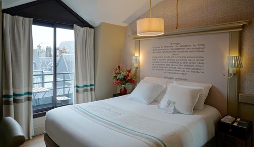 Superior Room, 2 Twin Beds, Non Smoking (Larger Room)