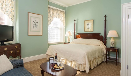 Deluxe Room, 1 King Bed