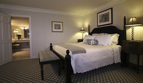 Room, 1 King Bed (Luxury Room - King Bed Residential Vi)
