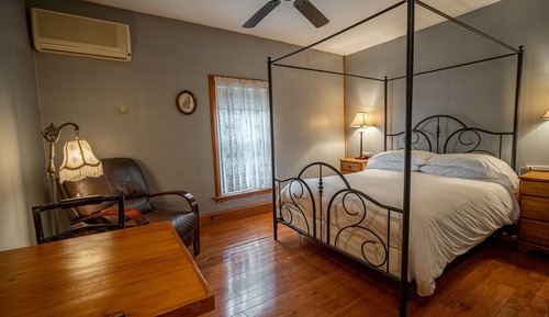 Room 12