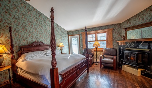 Room 19
