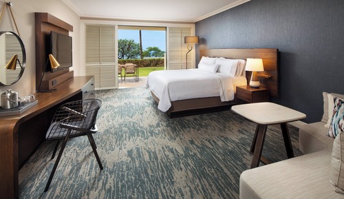 Guest Room, 1 King, Partial Ocean View