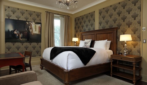 Suite, 1 King Bed with Sofa bed, Non Smoking