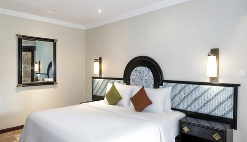 Deluxe Double Room, 1 King Bed, Garden View