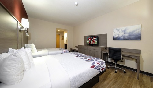 Deluxe Room, 2 Queen Beds, Non Smoking