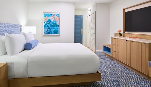 Signature Oceanfront 1 King Bed