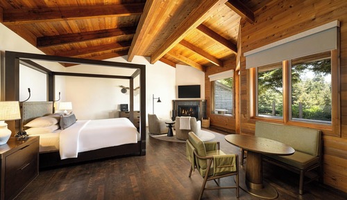 Suite, Bathtub (vista Hot Tub)
