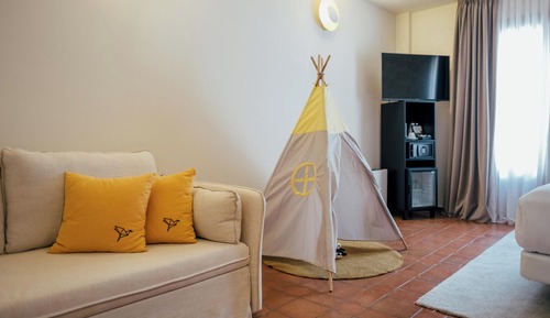 Family Room, 1 Bedroom