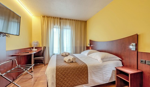 Studio, 1 Double Bed, Kitchenette (Access to sauna and steam bath)