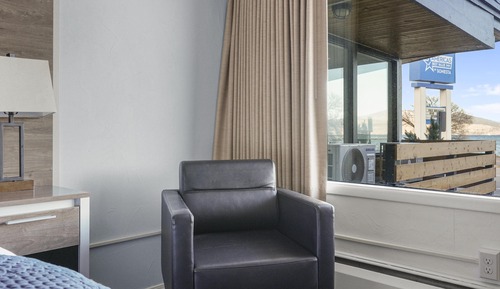 Room, 1 King Bed, Lake View (Partial)