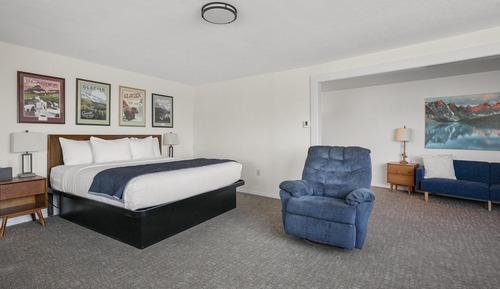 Junior Suite, 1 King Bed, Lake View