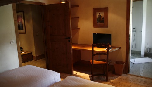 Apartment (De la Ferme)