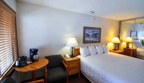Standard Room (No Air Conditioning)