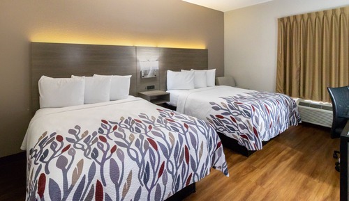 Deluxe Room, 2 Queen Beds, Non Smoking