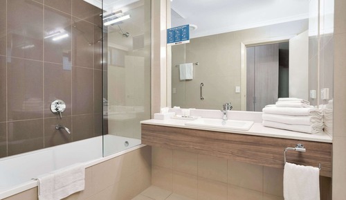 Deluxe Family Room with Two Queen Beds