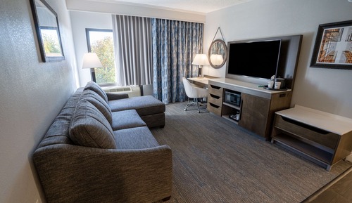 Suite, 2 Queen Beds, Kitchen