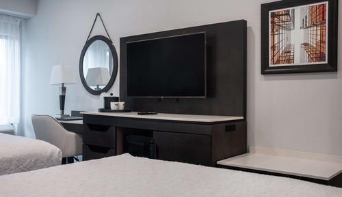 Suite, 2 Queen Beds, Kitchen (Conference Suite)