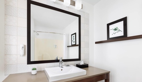 Suite, 1 King Bed, Non Smoking