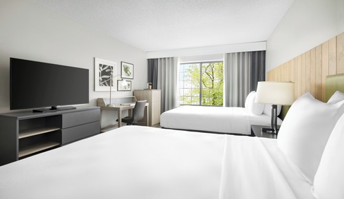 Room, 2 Queen Beds, Accessible, Non Smoking