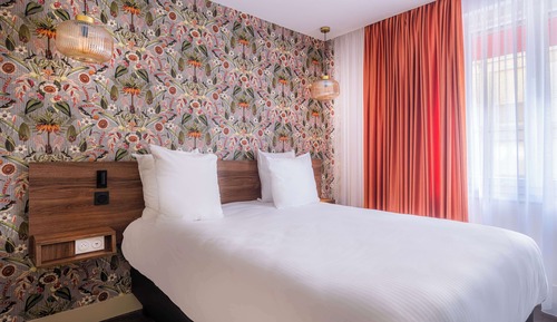 Superior Room, 1 Queen Bed, Non Smoking