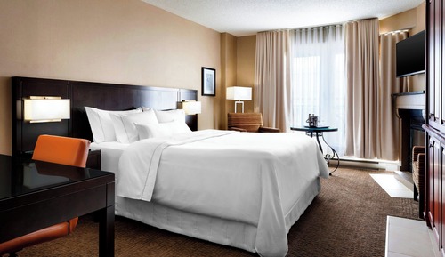 Traditional Room, 1 King Bed, Non Smoking, Fireplace