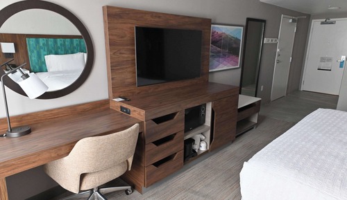 One King Bed, Non-Smoking, Accessible