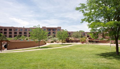 Room, 2 Queen Beds, Pool Access