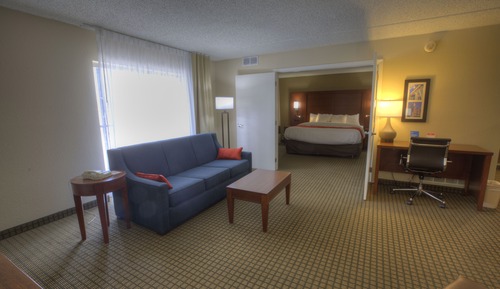 Suite, 1 King Bed with Sofa bed, Non Smoking