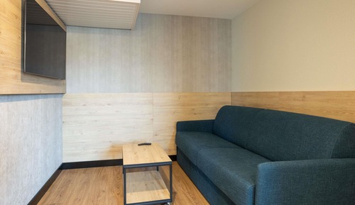 Family Room, Multiple Beds