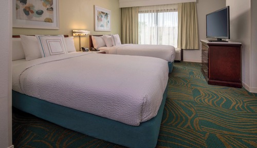 Suite, 2 Double Beds (Mobility/Hearing Access, Roll-in Shwr)