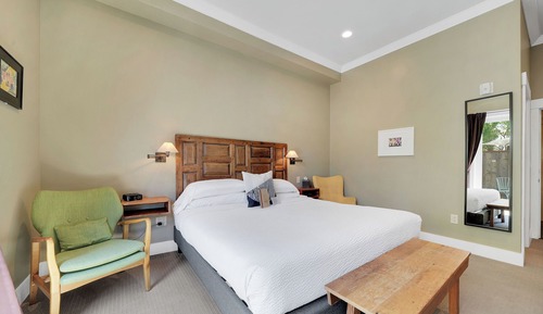 Deluxe Room, 1 King Bed