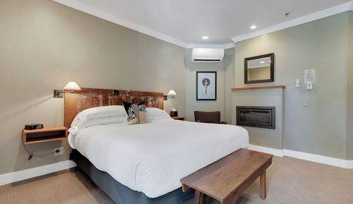 Premium Room, 1 King Bed