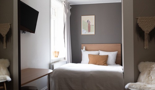 Single / Small Double Room