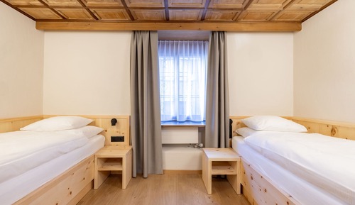 Economy Twin Room