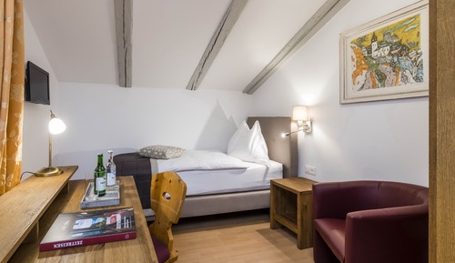 Classic Single Room