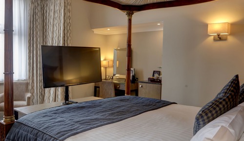 King Suite with Four Poster Bed