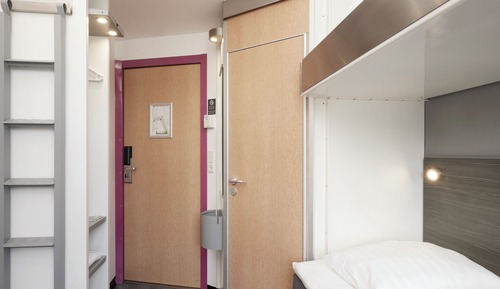 Economy Room