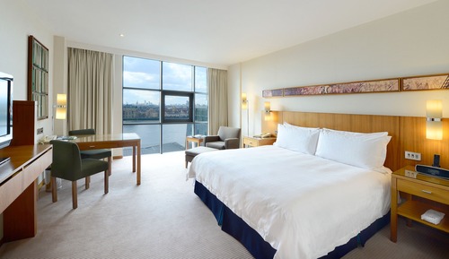 Deluxe Room, 1 King Bed