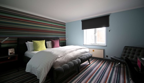 Club Room (Includes Pool and Gym Access)