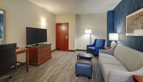 Suite, Multiple Beds, Accessible (Sofa Sleeper, Tub, 2 Rooms)