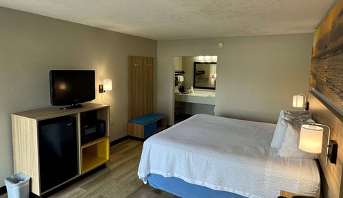 Suite, 1 King Bed, Non Smoking