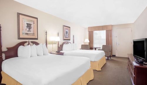 Room, 2 Queen Beds, Non Smoking