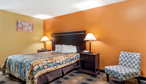 Standard Room, 1 Queen Bed, Non Smoking