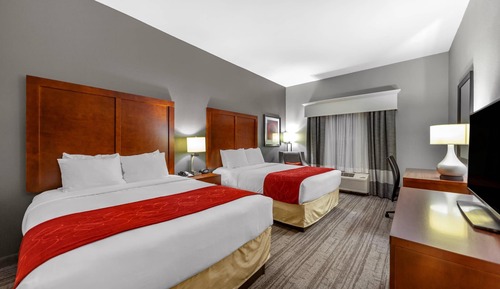 2 Queen Beds, Nonsmoking, Hearing Accessible 