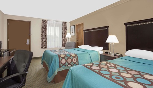 Room, 2 Queen Beds, Smoking