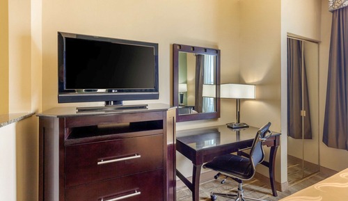 Standard Room, 2 Queen Beds, Non Smoking