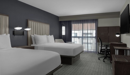 Room, 2 Queen Beds (Mobility/Hearing Access, Roll-In Shwr)