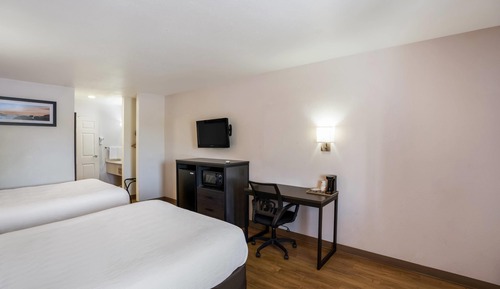 Standard Room, 2 Queen Beds, Smoking