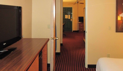 Suite, 1 King Bed with Sofa bed, Non Smoking, Jetted Tub