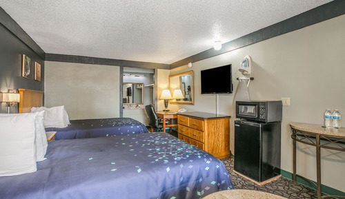 Room, 2 Double Beds, Non Smoking (Microwave and Fridge in-room)